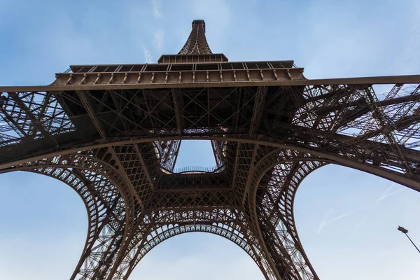 Zbliżenie Architektury Wieży Eiffel Paryż Francja — Zdjęcie stockowe