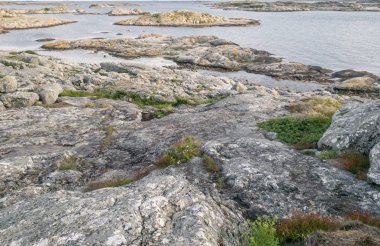 altın lght frm batan güneş, Göteborg kayalı Kıyı hattı banyo