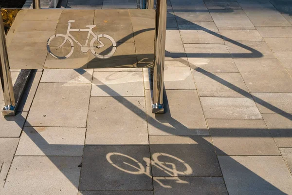 Bicycle Sign Parking Lot City Ukraine Deep Shadow Sign Morning — Stock Photo, Image