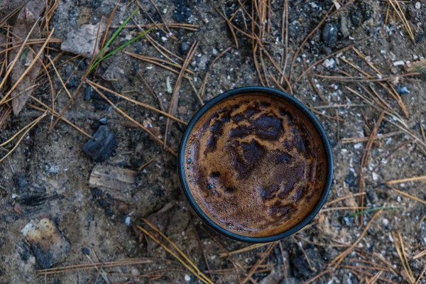 Tykt Kaffeskum Synlige Bobler Tekstur Morgenkaffe Bakgrunn Skogsjord – stockfoto