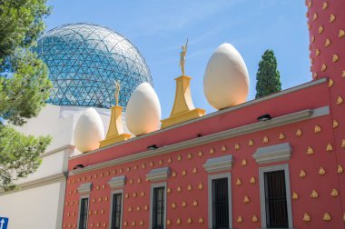 Figueres,İspanya - 10 Ağustos 2013: Salvador Dali Tiyatro Müzesi, Figueres, İspanya 