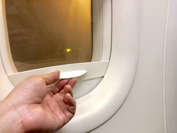 Close Hand Holding Cover Plane Window Close Open — Stock Photo, Image