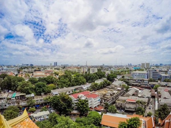 概述曼谷 城市景观与开放的天空 — 图库照片