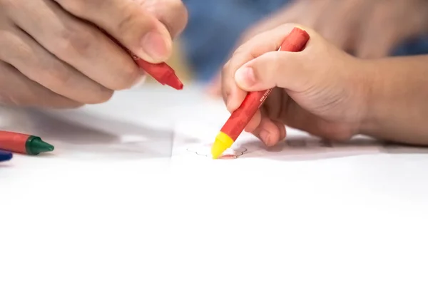 Niña Juega Aprende Colorear Crayón Papel Restaurante Helados Bangkok Tailandia —  Fotos de Stock