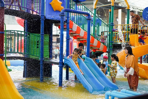 Bangkok Thaïlande Apr 2018 Les Enfants Jouent Dans Mini Parc — Photo