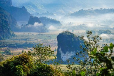 güzel manzara telefoto etrafında yere Tayland alan ve orman., Phayao Eyaleti, kış ile mini Dağı'nda çekim.
