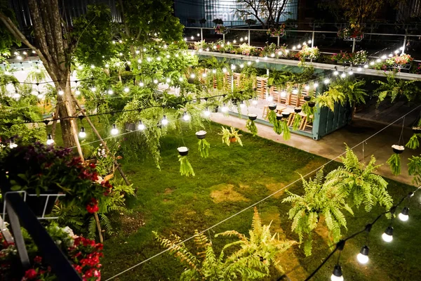 Línea Luz Tungsteno Fue Decorado Jardín Contenedor Por Noche — Foto de Stock