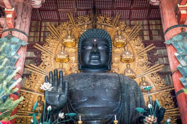 Büyük bronz Buda heykeli Todaiji Tapınağı, Nara-Ken, Japonya