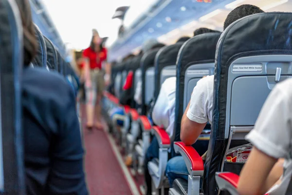 Assentos Avião Passageiros Sentados Toda Área Espera Que Avião Decole — Fotografia de Stock