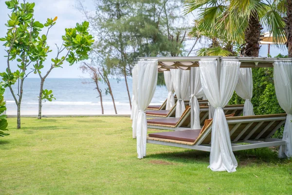 Pavillon Quadrado Relaxante Linha Direção Praia Mar Ambiente Tropical Acolhedor — Fotografia de Stock