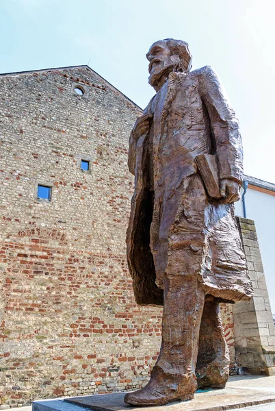 Trier Allemagne Mai 2018 Mémorial Cinq Mètres Demi Haut Cadeau — Photo