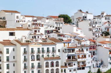 Frigiliana, Güney İspanya'da Costa del Sol üzerinde güzel bir beyaz duvarlı köy