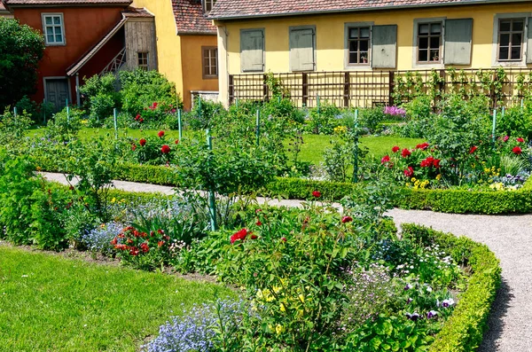 2019年5月24日 歌德花园 歌德的妻子克里斯蒂安 武尔皮乌斯使用花园为家庭提供水果和蔬菜 歌德还在这里进行植物实验 — 图库照片