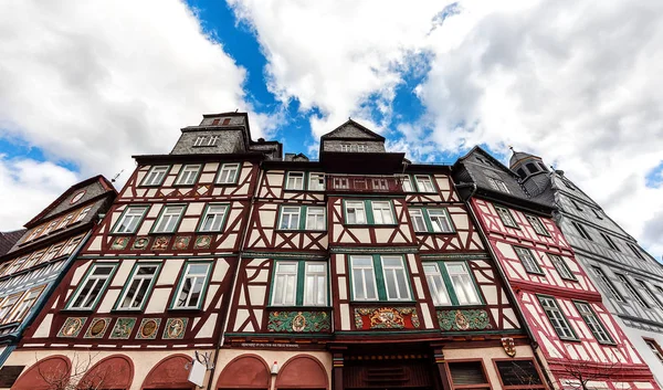 Uma Fileira Pitorescos Edifícios Históricos Emoldurados Madeira Praça Mercado Butzbach — Fotografia de Stock