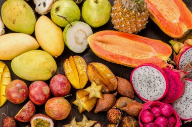 Çeşitli Tay tropik meyveler.