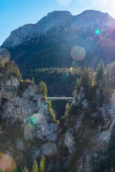 Jesienny Widok Mostu Marii Przed Neuschwanstein Zamek Ludwika Bawarskiego — Zdjęcie stockowe