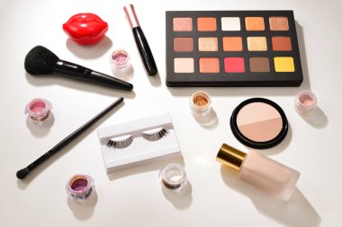 Kozmetik güzellik ürünleri, göz ile profesyonel makyaj ürünleri 