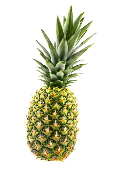 Ananas isolerad på vit. — Stockfoto