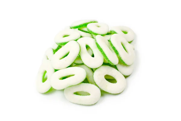Caramelos de goma verdes anillos aislados en blanco. Vista superior. Jalea sw —  Fotos de Stock