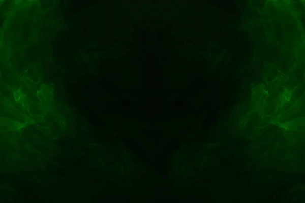 黒い背景に緑の蒸気 スペースのコピー — ストック写真