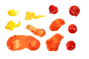 Baharatlı sos beyaz arkaplanda izole edilmiş..