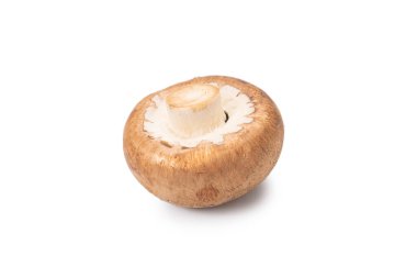 Beyaz arka planda izole edilmiş lezzetli mantar..