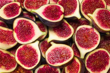 Lezzetli incir arka planı. Üst Manzara. Dilimler.  