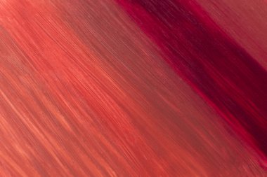 Ruj izi. Işıktan koyu renk ruja.