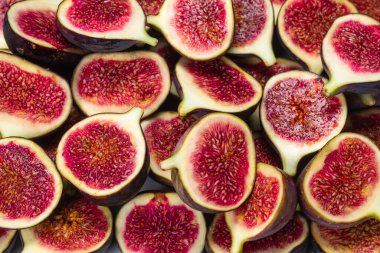 Lezzetli incir arka planı. Üst Manzara. Dilimler.  