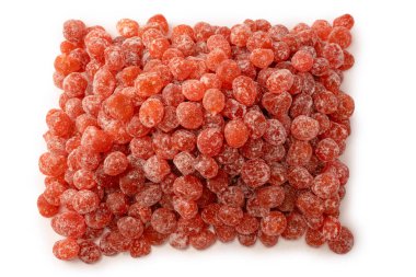 Kurutulmuş kumkat beyaz arka planda izole edilmiş. Üst görünüm.