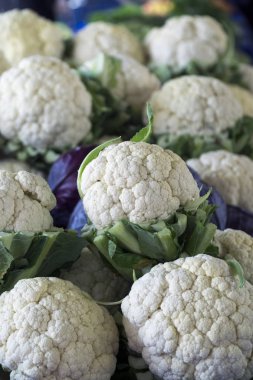 Pazar yeri atış taze karnabahar fotoğraf