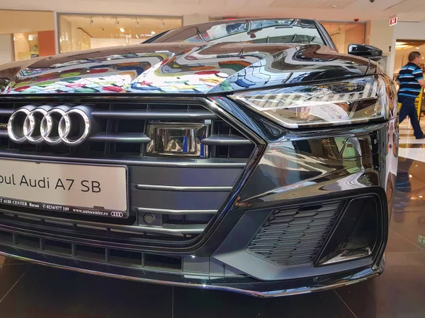 Bacau Rumania Agosto 2018 Nuevo Audi Quattro Expuesto Showroom Audi — Foto de Stock