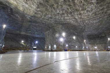 Praid Salt Mine Romanya (yeraltı sanatoryum aerosol tedavileri için farklı eğlence faaliyetleri)