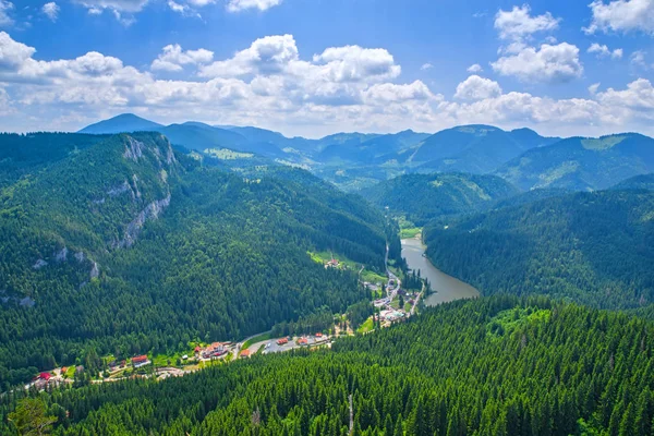 Romanya 'da Red Lake dağ tesisi — Stok fotoğraf