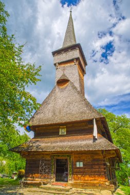 Maramures'ten tarihi ahşap kilise