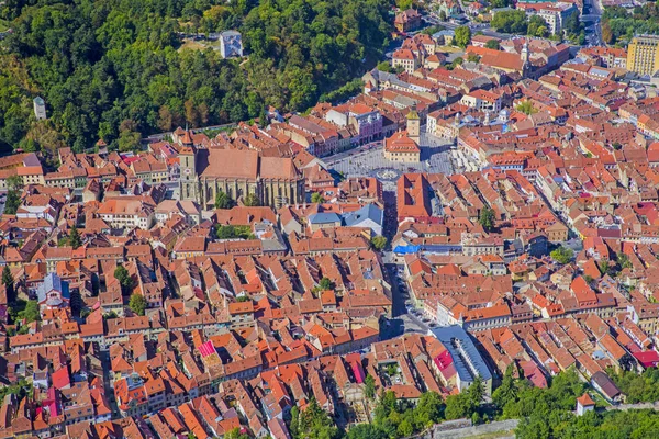 Brasov Downtown Black Church och Square — Stockfoto