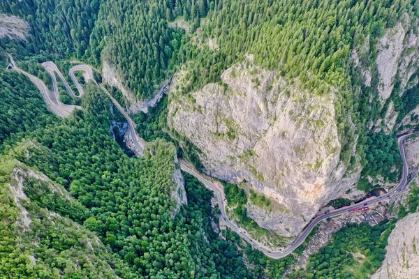 Vue Dessus Route Étroite Canyon Entre Énormes Rochers Vue Aérienne — Photo