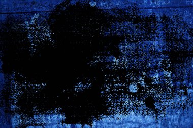 Teneke üzerinde oy dokulu duvar sonra grunge yırtık poster. Yırtık gazete