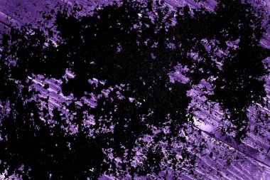 Ultra mor doku eski, eski bir delikle ahşap üzerinde eski püskü, yeşil boya