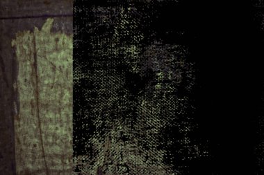 Teneke üzerinde oy dokulu duvar sonra grunge yırtık poster. Yırtık gazete