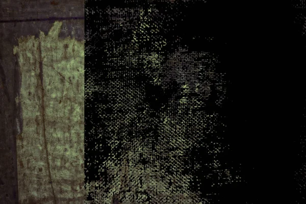 Teneke üzerinde oy dokulu duvar sonra grunge yırtık poster. Yırtık gazete