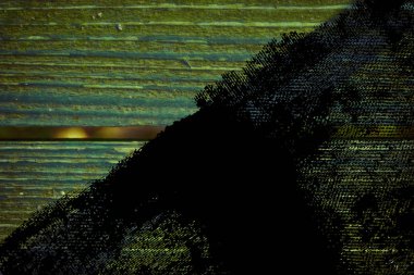 Grunge Ultra turuncu renkli doku eski, eski püskü, yeşil boya gölge ile eski bir ahşap Bank