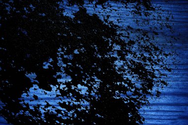 Tahta yüzey tasarım öğeleri için kesme ultra mavi ahşap doku