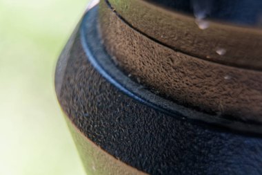 Makro yakın çekim çelik ayağı, ufuk arka plan.