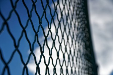 Çelik mavi ağlar veya web sitesi veya mobil cihazlar için ufuk arka plan ile mesh