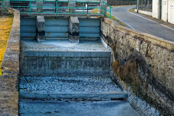 Canal de agua seco, concepto de calentamiento global — Foto de Stock