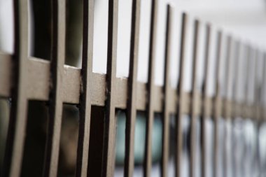 Metal moda çit, hat kavramı arka plan.