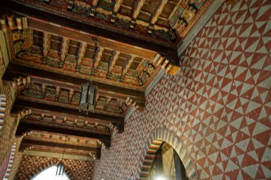 Ortaçağ süs tavan, İtalya'nın antik mimari.