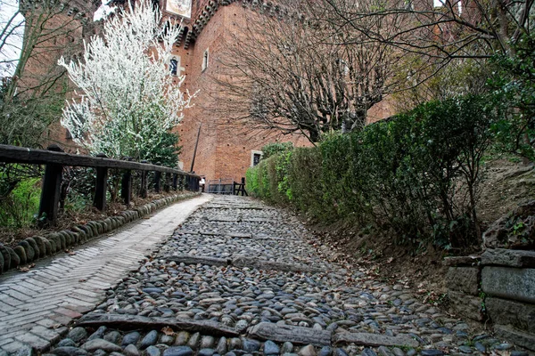 Średniowieczne kamienne ścieżki, stary kamień starożytnej drogi — Zdjęcie stockowe