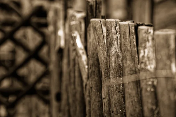 중세 목조 주식, 오래 된 나무 울타리 외관 — 스톡 사진